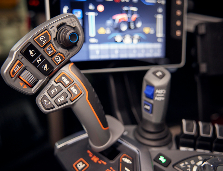 FINGERTIP MULTIPAD LEVER CONTROL